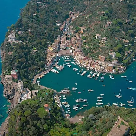 Portofino Luxury City Center - Free Parking - Ac Apartment