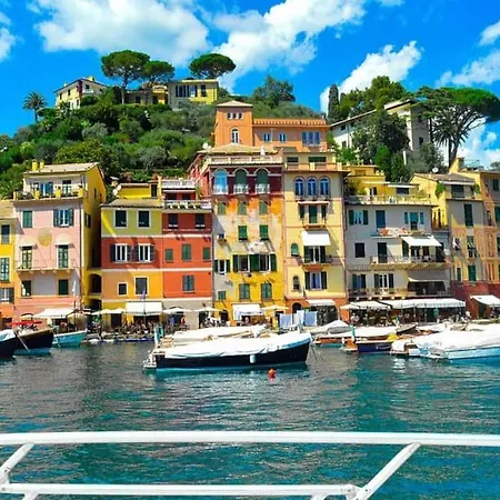 Portofino Luxury City Center - Free Parking - Ac